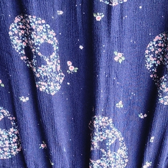 Torrid Floral Skull Peasant Top - Picture 3 of 5